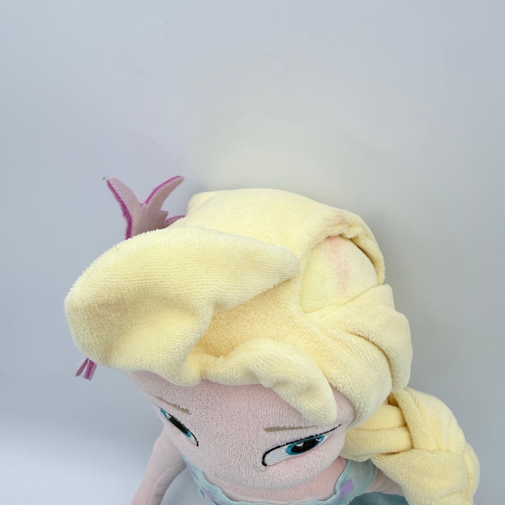 Disney Store Frozen Fever Elsa Plush Doll 18 Inch Green Floral Dress Cape - Picture 2 of 7